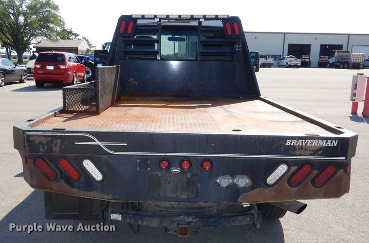 image for item DN8668 2011 Ford F250 XLT Super Duty flatbed pickup truck