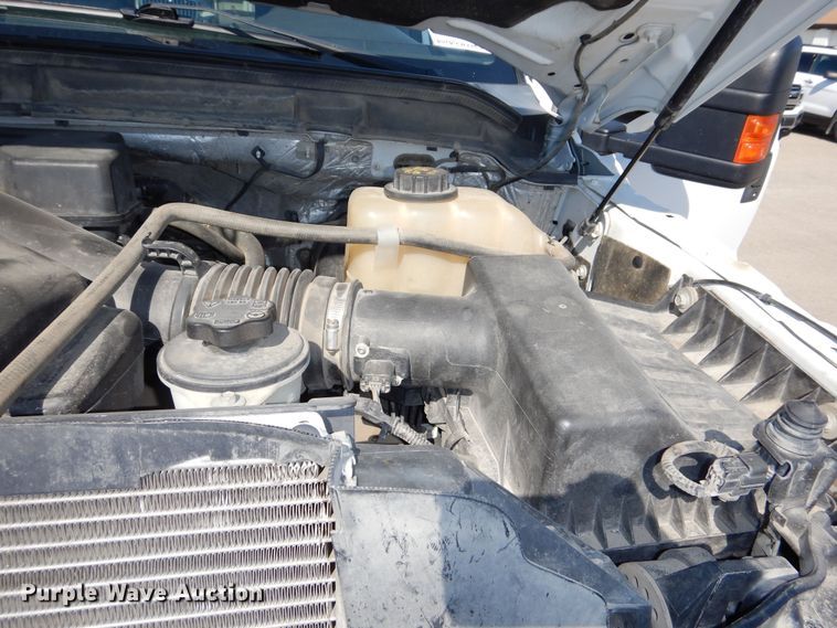 image for item DN8668 2011 Ford F250 XLT Super Duty flatbed pickup truck