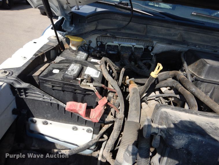 image for item DN8668 2011 Ford F250 XLT Super Duty flatbed pickup truck