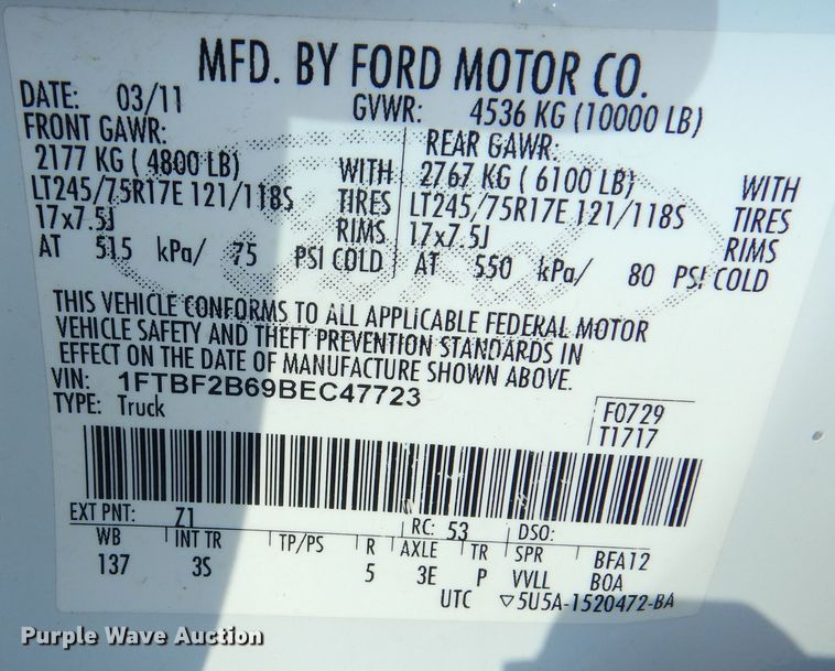 image for item DN8668 2011 Ford F250 XLT Super Duty flatbed pickup truck