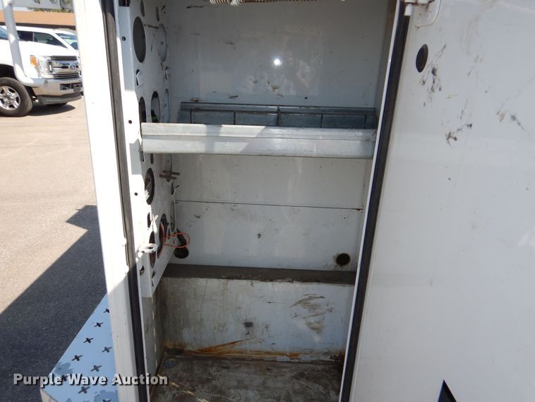 image for item DN8669 2019 Chevrolet Silverado 2500HD Double Cab utility bed pickup truck