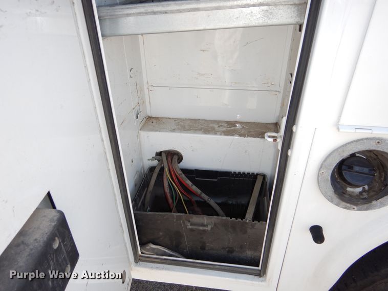 image for item DN8669 2019 Chevrolet Silverado 2500HD Double Cab utility bed pickup truck