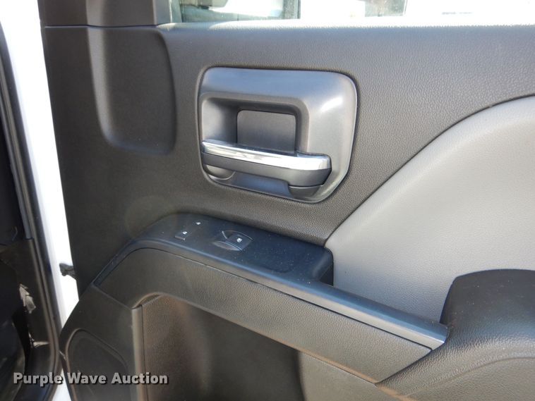 image for item DN8669 2019 Chevrolet Silverado 2500HD Double Cab utility bed pickup truck