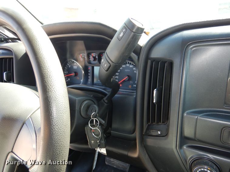 image for item DN8669 2019 Chevrolet Silverado 2500HD Double Cab utility bed pickup truck