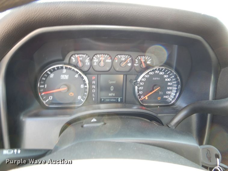 image for item DN8669 2019 Chevrolet Silverado 2500HD Double Cab utility bed pickup truck