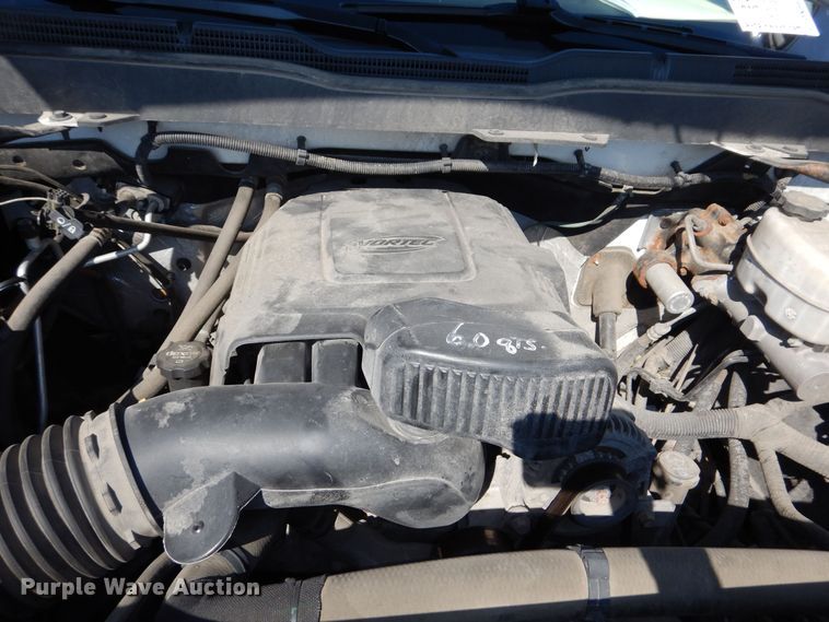 image for item DN8669 2019 Chevrolet Silverado 2500HD Double Cab utility bed pickup truck