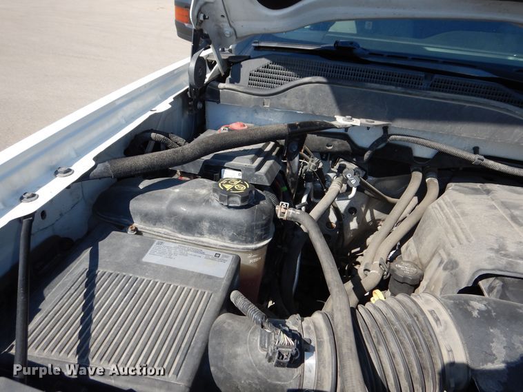 image for item DN8669 2019 Chevrolet Silverado 2500HD Double Cab utility bed pickup truck