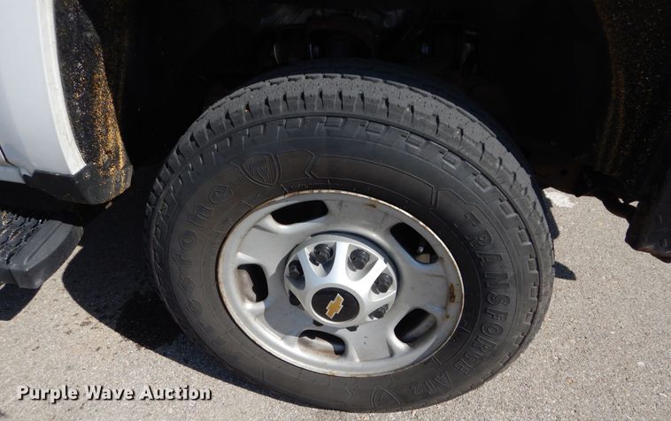 image for item DN8669 2019 Chevrolet Silverado 2500HD Double Cab utility bed pickup truck