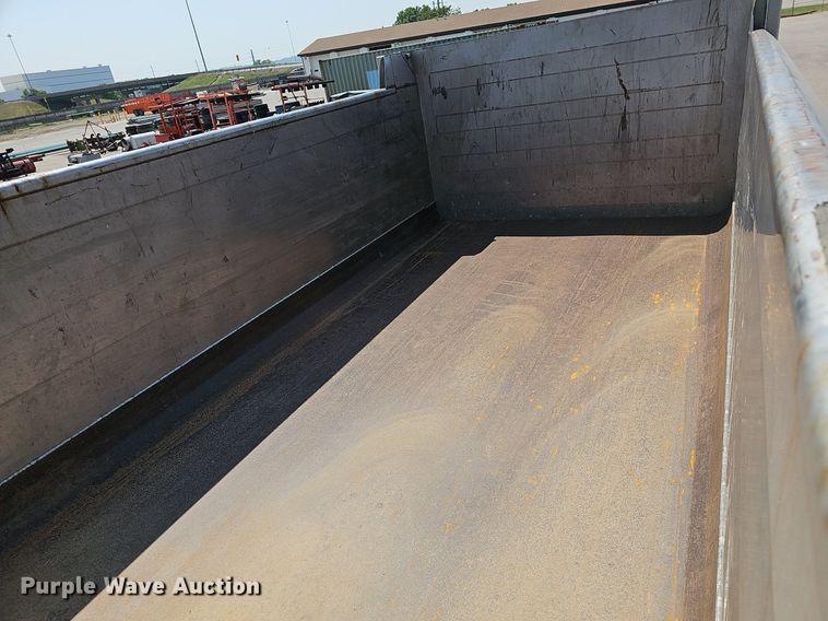 image for item DN8672 2015 International WorkStar 7500 dump truck