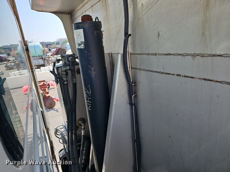 image for item DN8672 2015 International WorkStar 7500 dump truck