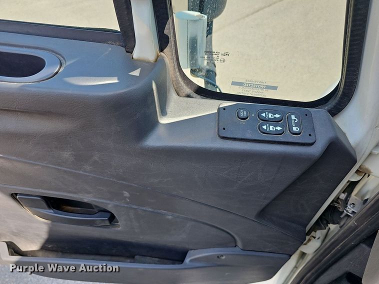 image for item DN8672 2015 International WorkStar 7500 dump truck