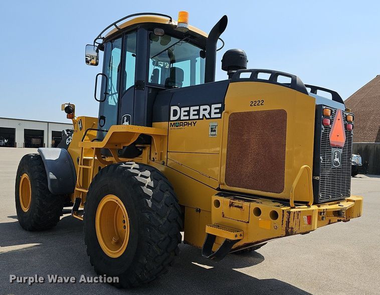 image for item DN8673 2005 John Deere 624J wheel loader