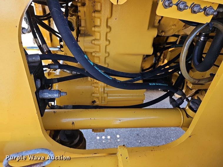 image for item DN8673 2005 John Deere 624J wheel loader