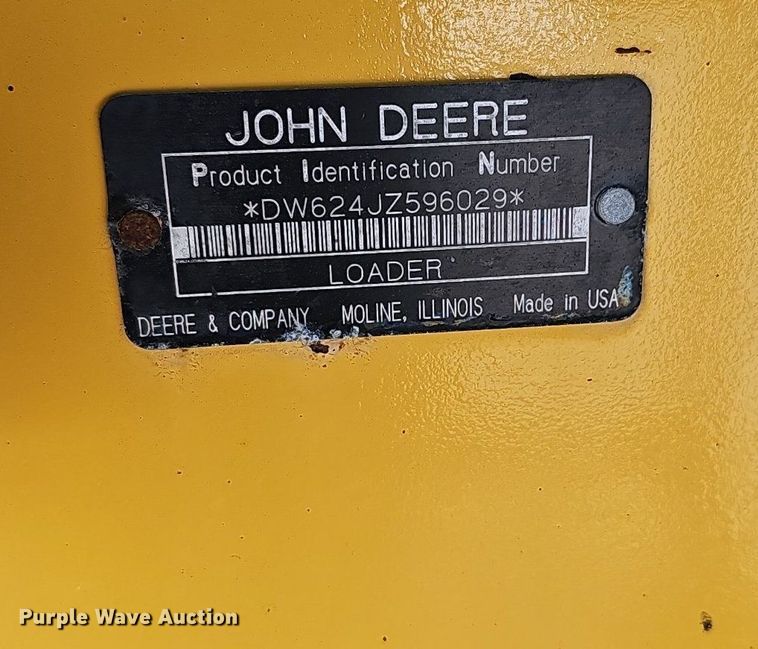 image for item DN8673 2005 John Deere 624J wheel loader
