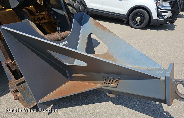 image for item DN8673 2005 John Deere 624J wheel loader