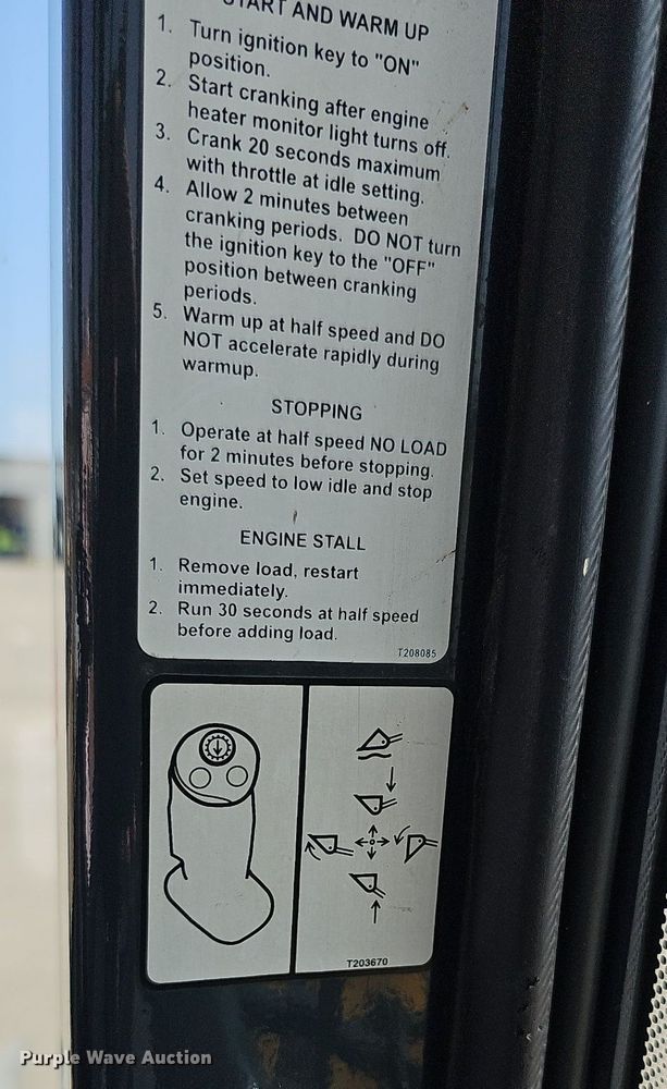 image for item DN8673 2005 John Deere 624J wheel loader