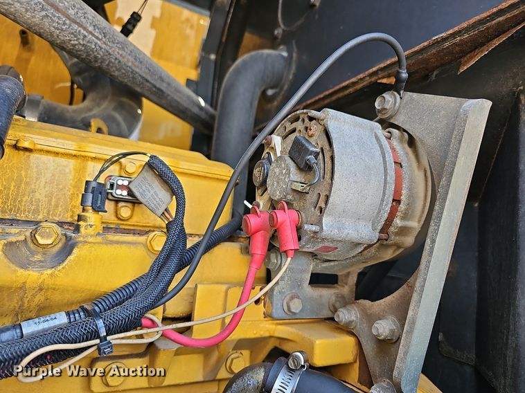 image for item DN8673 2005 John Deere 624J wheel loader