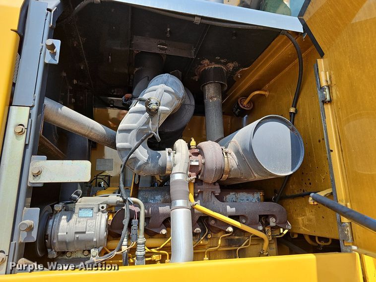 image for item DN8673 2005 John Deere 624J wheel loader