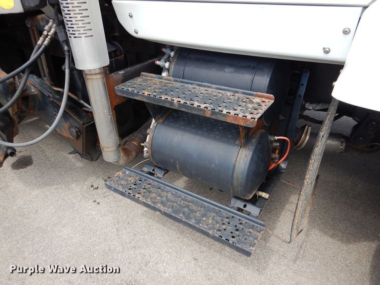 image for item DN8681 2014 International WorkStar 7500 dump truck