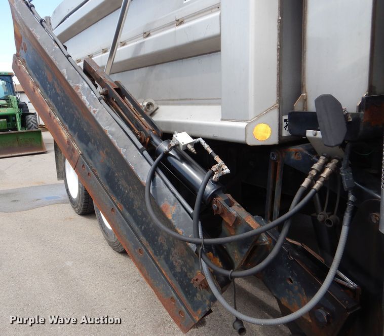 image for item DN8681 2014 International WorkStar 7500 dump truck