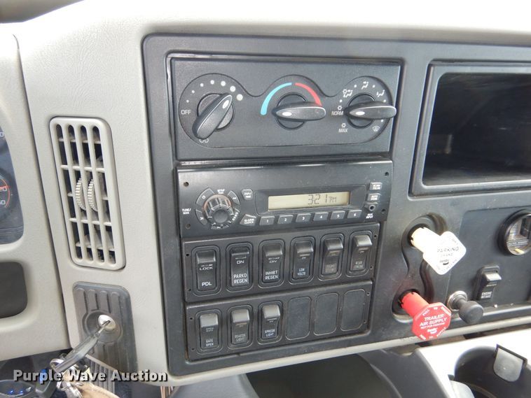 image for item DN8681 2014 International WorkStar 7500 dump truck