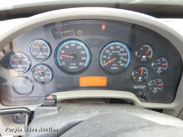 image for item DN8681 2014 International WorkStar 7500 dump truck