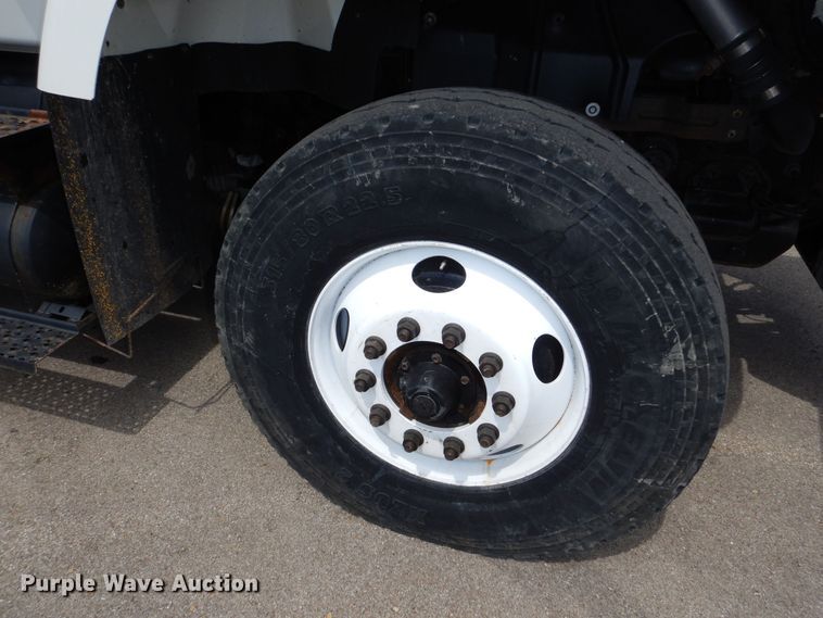 image for item DN8681 2014 International WorkStar 7500 dump truck