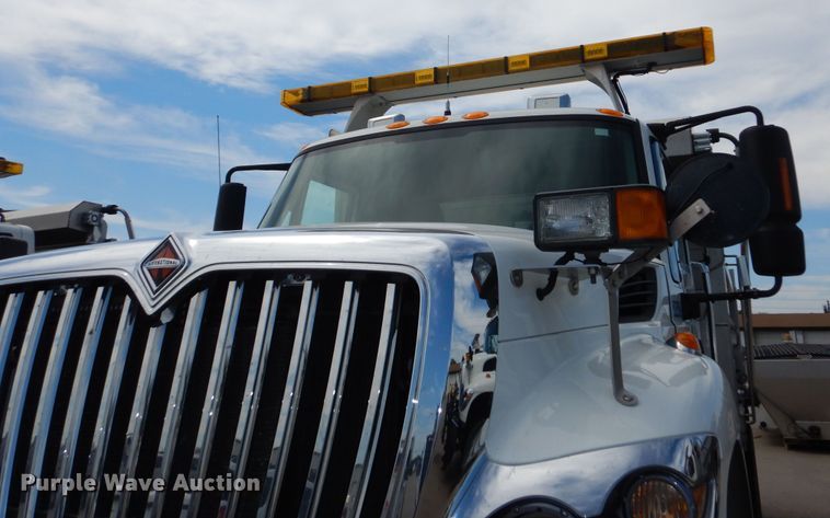 image for item DN8682 2014 International WorkStar 7500 dump truck