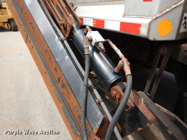 image for item DN8682 2014 International WorkStar 7500 dump truck