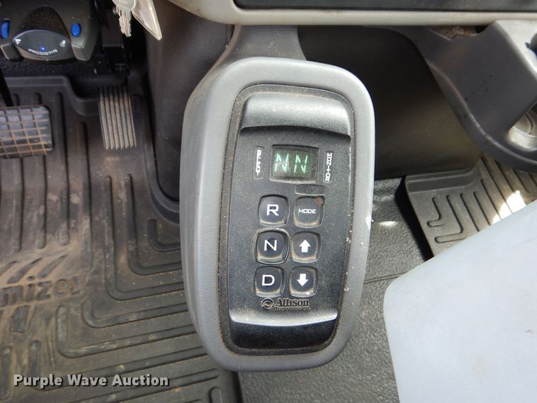 image for item DN8682 2014 International WorkStar 7500 dump truck