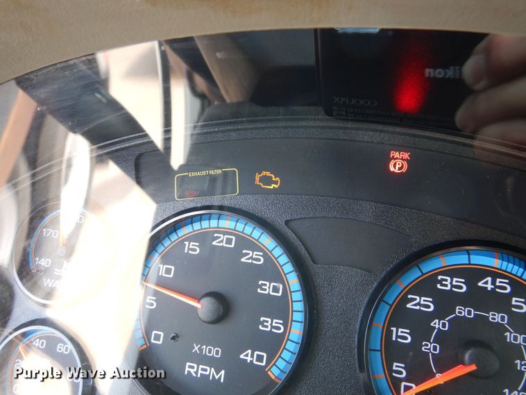 image for item DN8682 2014 International WorkStar 7500 dump truck