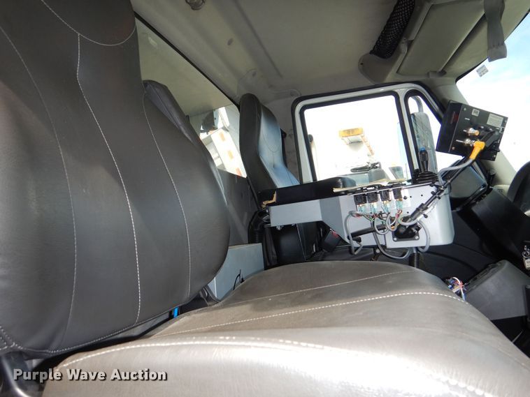 image for item DN8682 2014 International WorkStar 7500 dump truck