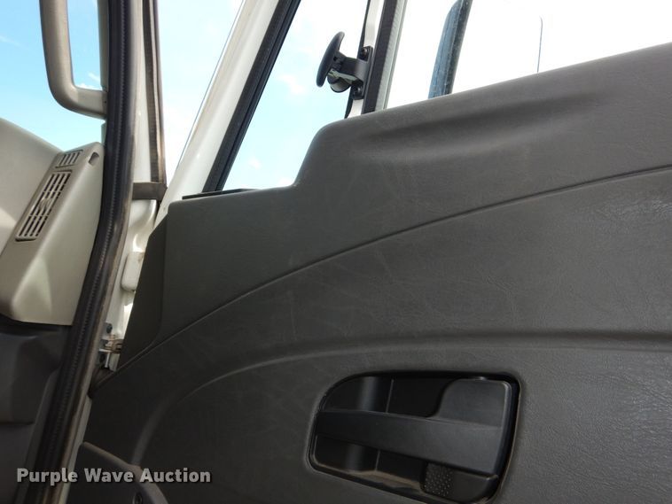 image for item DN8682 2014 International WorkStar 7500 dump truck