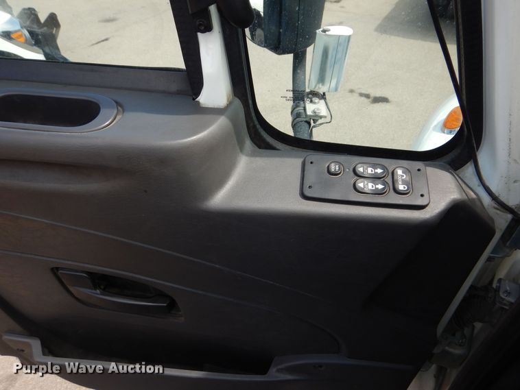 image for item DN8683 2015 International WorkStar 7500 dump truck