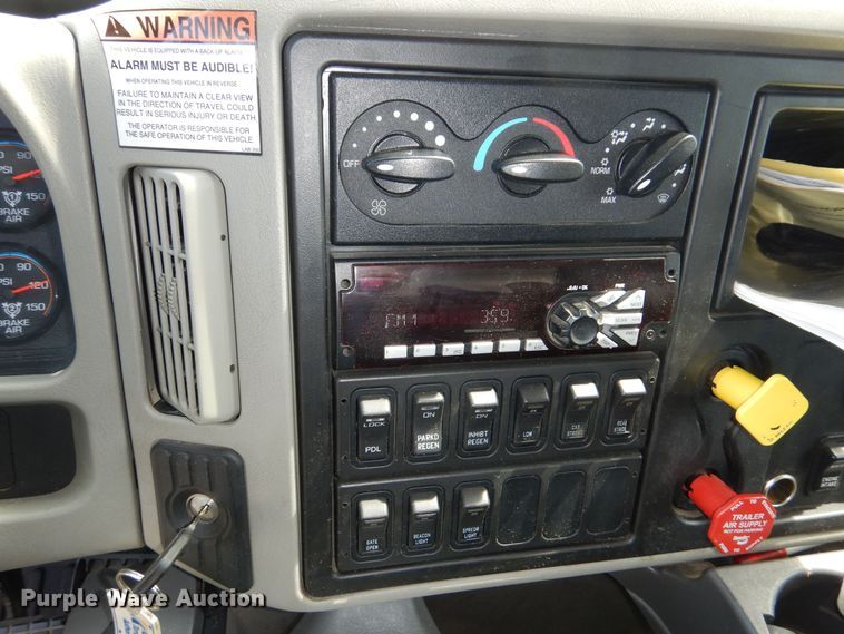 image for item DN8683 2015 International WorkStar 7500 dump truck