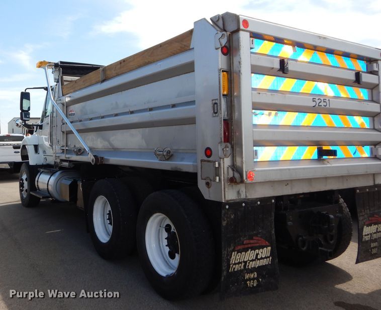 image for item DN8684 2014 International WorkStar 7500 dump truck