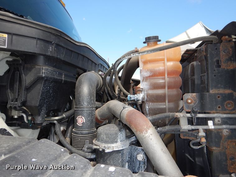 image for item DN8684 2014 International WorkStar 7500 dump truck