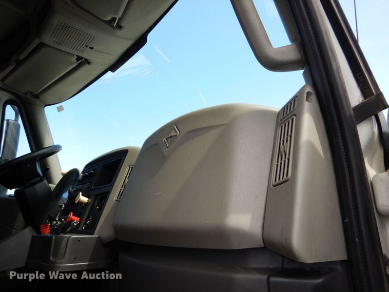 image for item DN8684 2014 International WorkStar 7500 dump truck