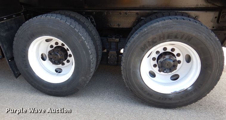 image for item DN8684 2014 International WorkStar 7500 dump truck