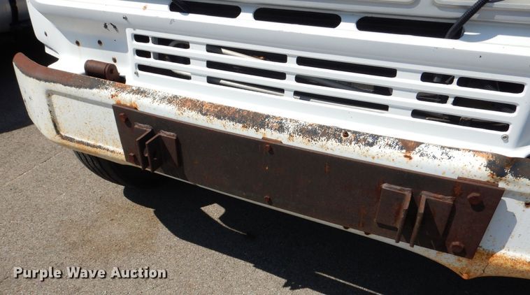 image for item DN8685 1988 GMC C6000 oil distributor truck