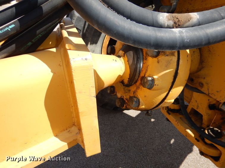 image for item DN8686 2001 John Deere 772CH motor grader