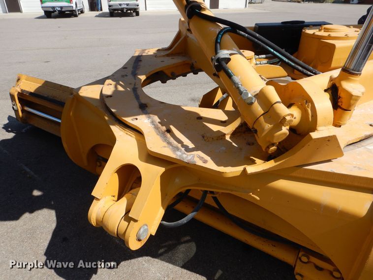 image for item DN8686 2001 John Deere 772CH motor grader