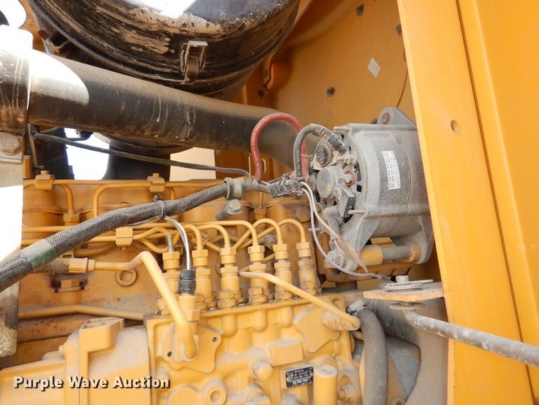 image for item DN8686 2001 John Deere 772CH motor grader