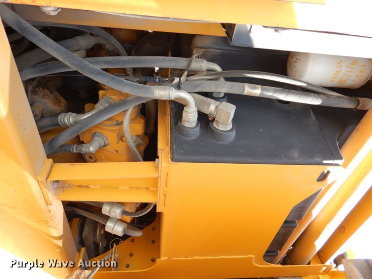 image for item DN8686 2001 John Deere 772CH motor grader