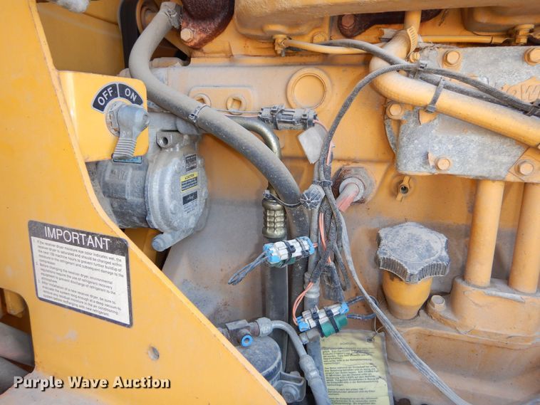 image for item DN8686 2001 John Deere 772CH motor grader
