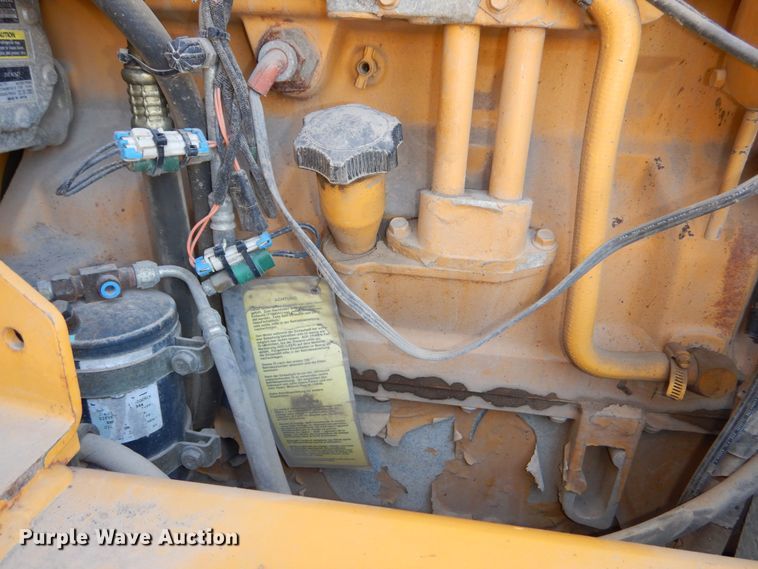 image for item DN8686 2001 John Deere 772CH motor grader