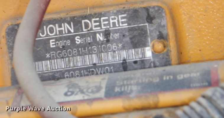 image for item DN8686 2001 John Deere 772CH motor grader