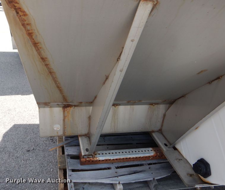 image for item DN8688 Swenson  spreader