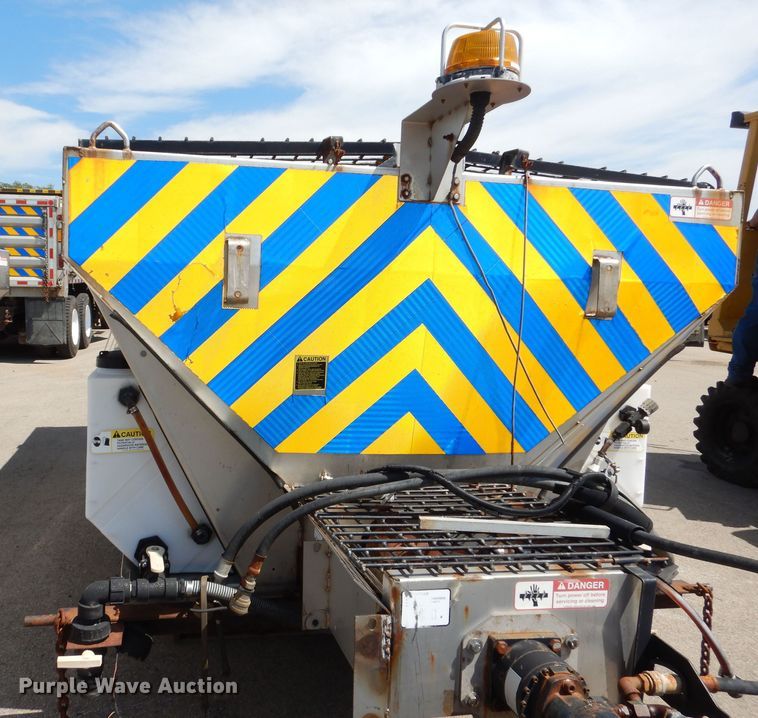 image for item DN8689 Swenson  spreader