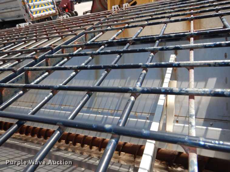 image for item DN8689 Swenson  spreader